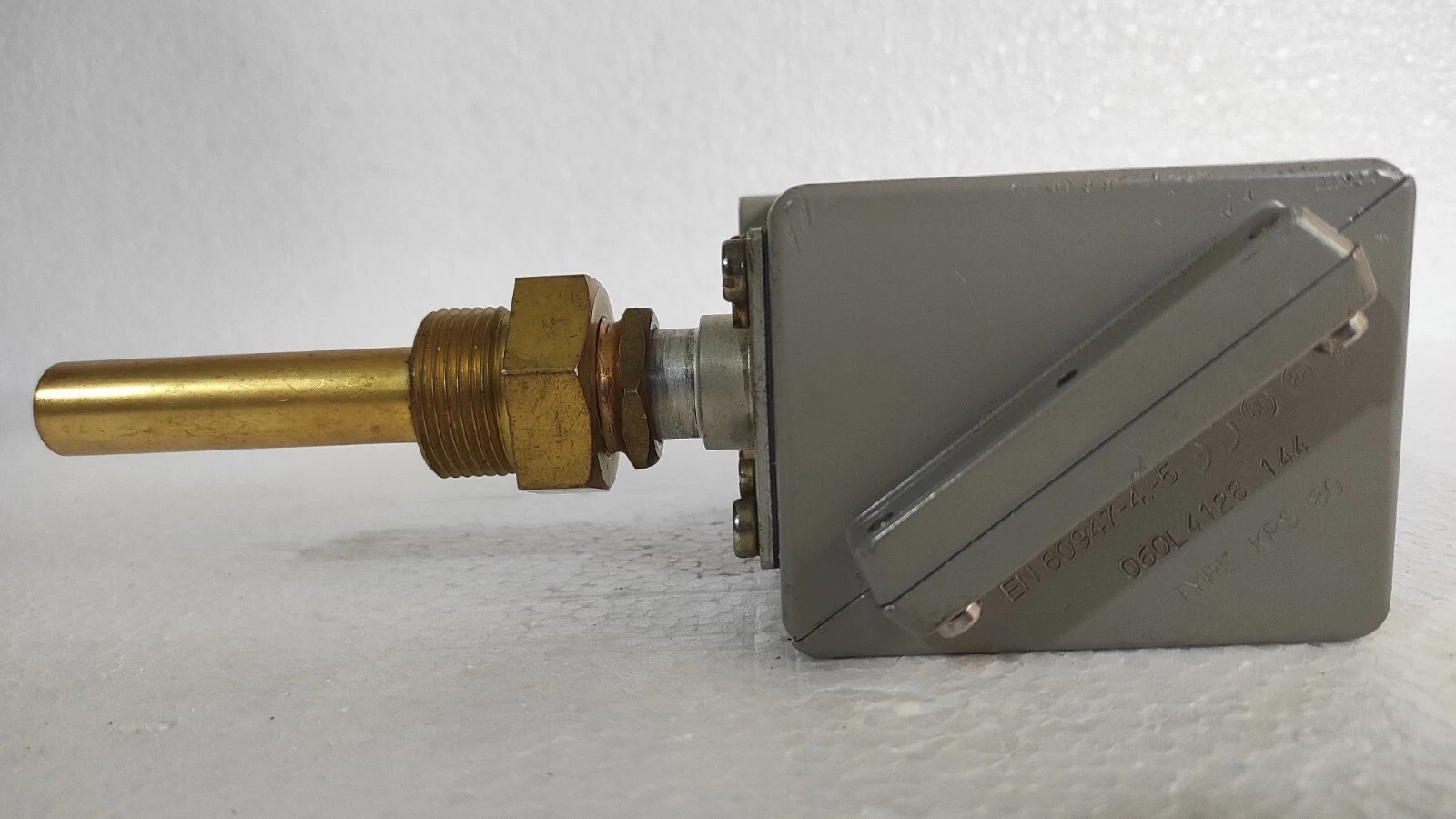 admin/uploads/uploads/danfoss kps 80 thermostat temperature switch_4.webp